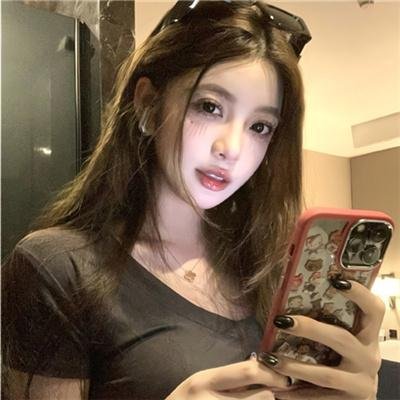 鱼跃在花见